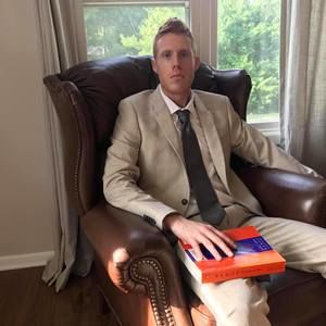 Meet your Posher, Eli